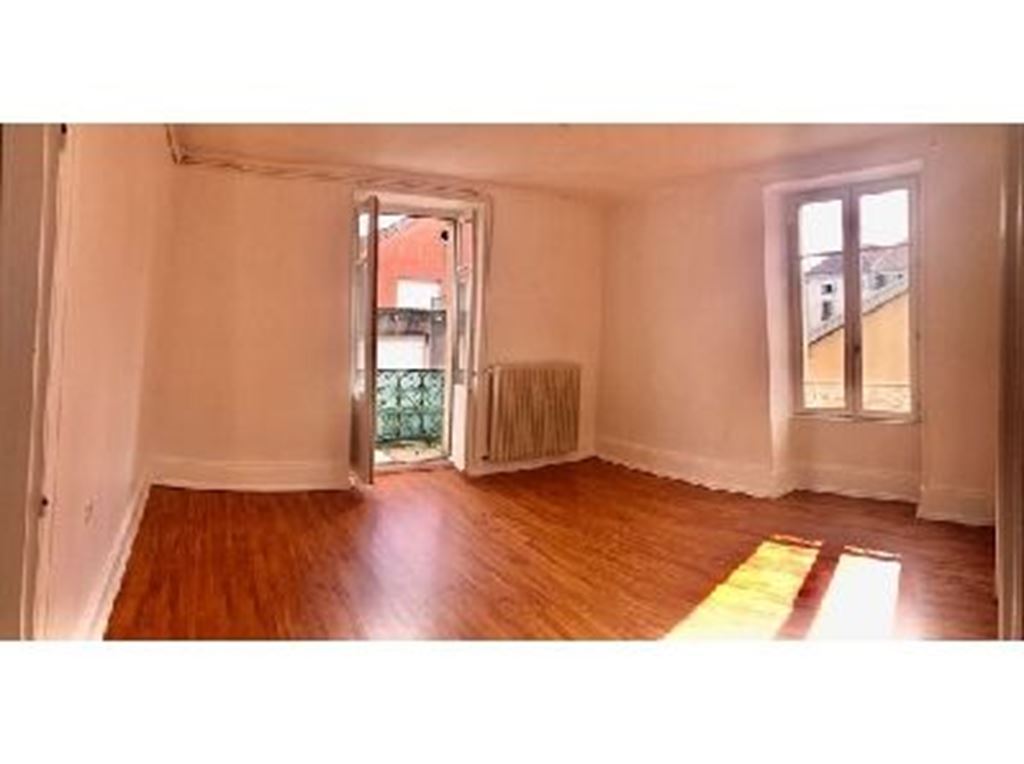 location Appartement LUXEUIL LES BAINS